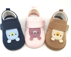 Baby shoes