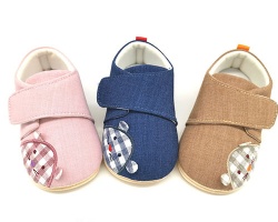 Baby shoes